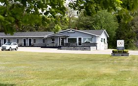 Aurora Inn